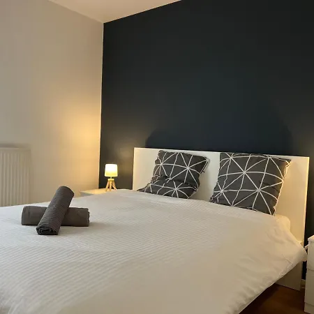 Apartment Grand T2 Centre Avec Parking Gratuit *