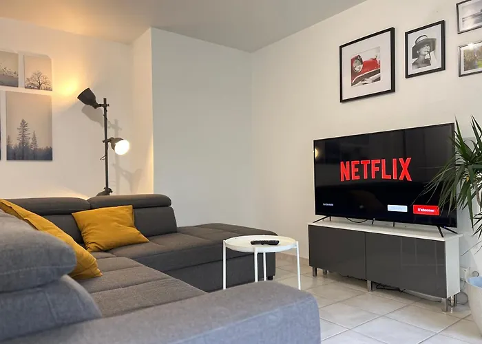 Apartament Grand T2 Centre Avec Parking Gratuit *